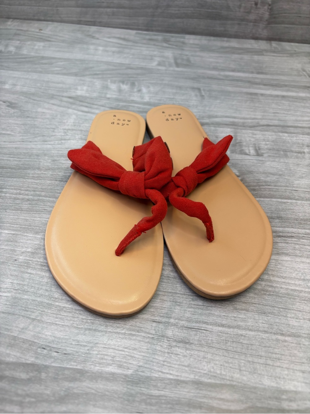 a new day Red Knot-Detail Slide Sandals size 7.5